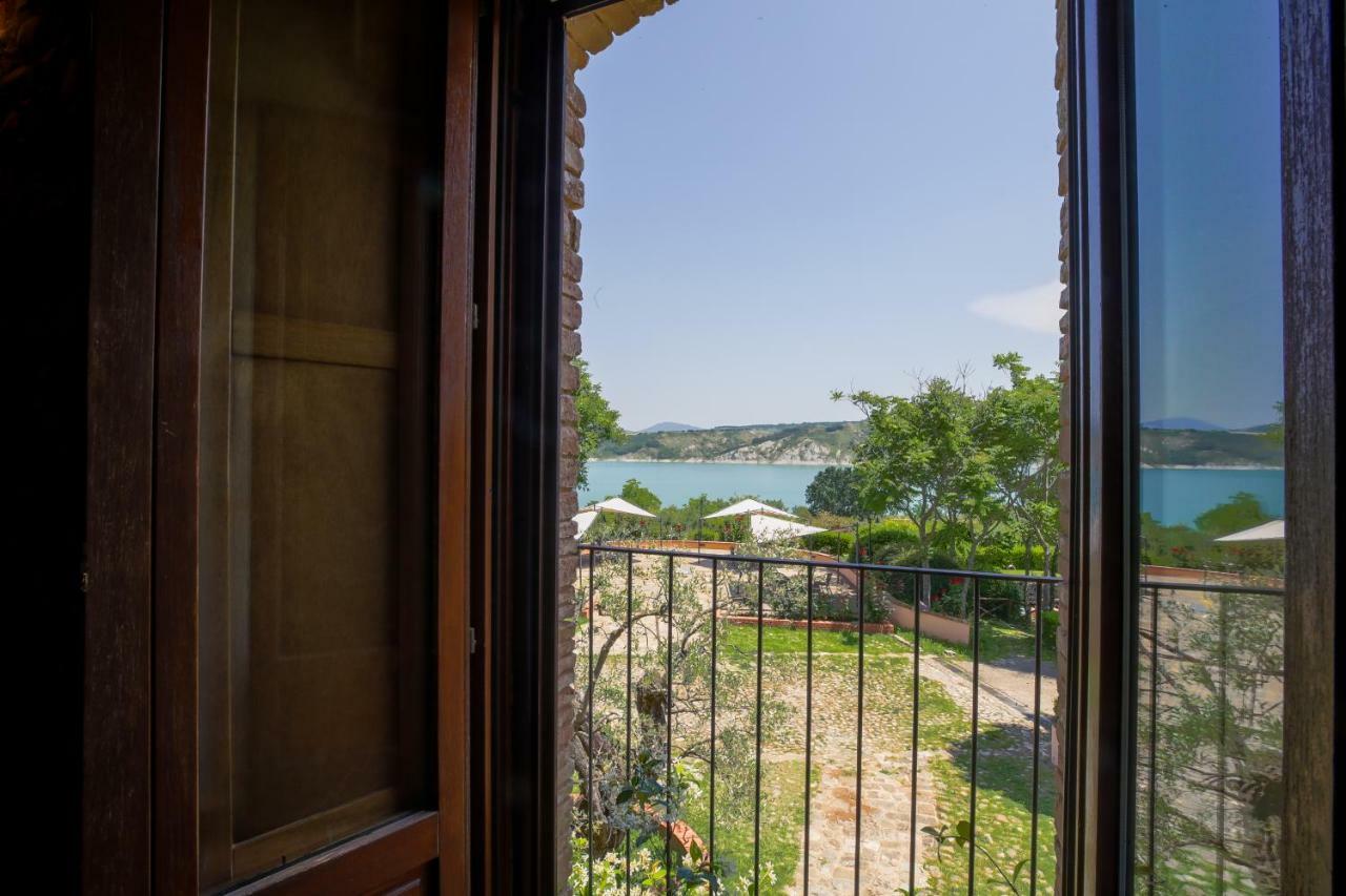 La Masseria Lolivia 세니스 외부 사진